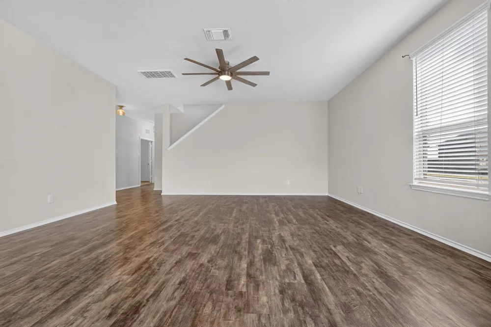 612 Sonterra Boulevard Jarrell, TX 76537