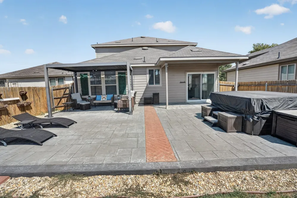 612 Sonterra Boulevard Jarrell, TX 76537