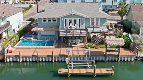 20 Mazatlan Drive