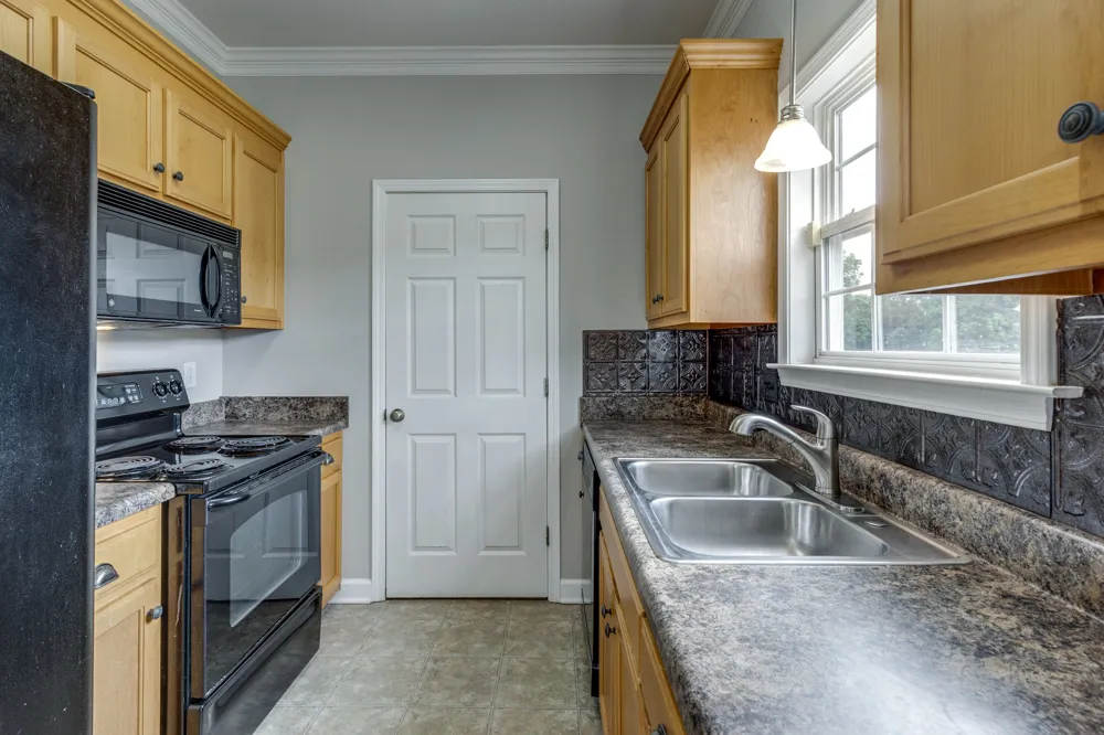 1012 McKenna Dr Thompsons Station, TN 37179