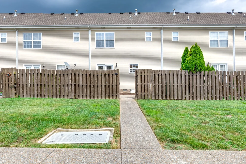 1012 McKenna Dr Thompsons Station, TN 37179