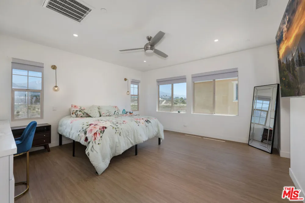 1640 Santa Fe Place Upland, CA 91784