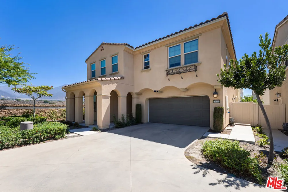 1640 Santa Fe Place Upland, CA 91784