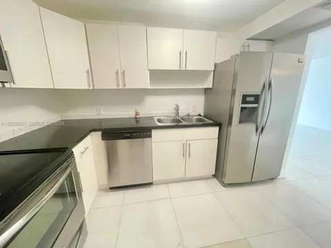 13155 Ixora Ct #201