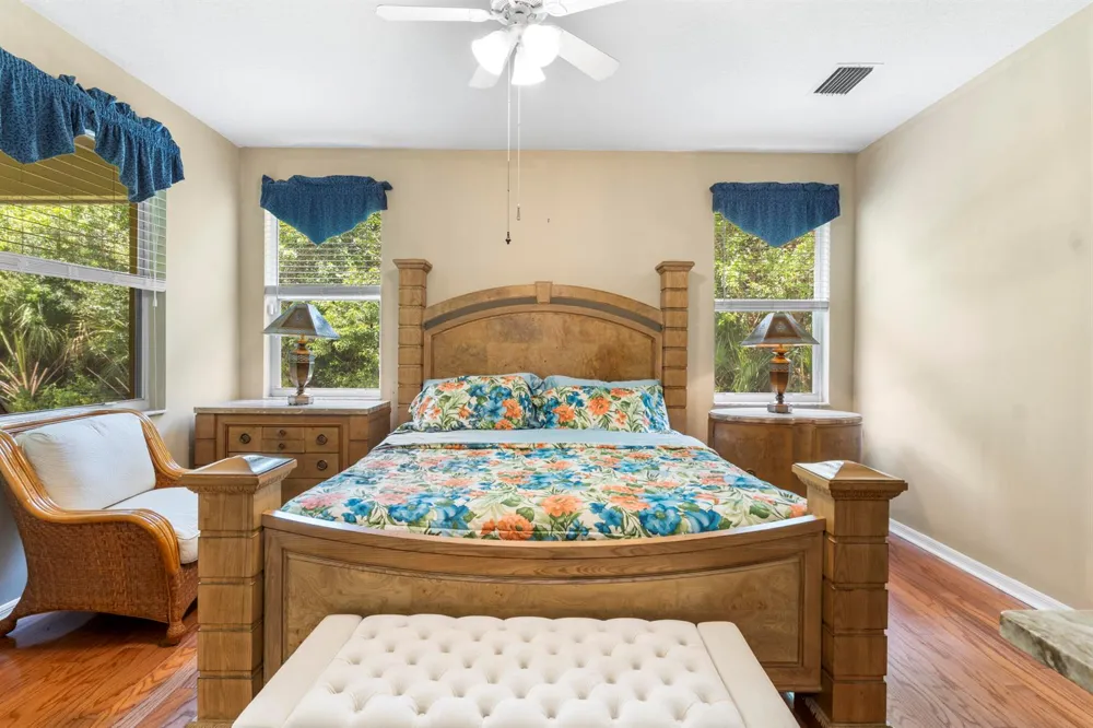 1930 Easthampton Terrace Vero Beach, FL 32966