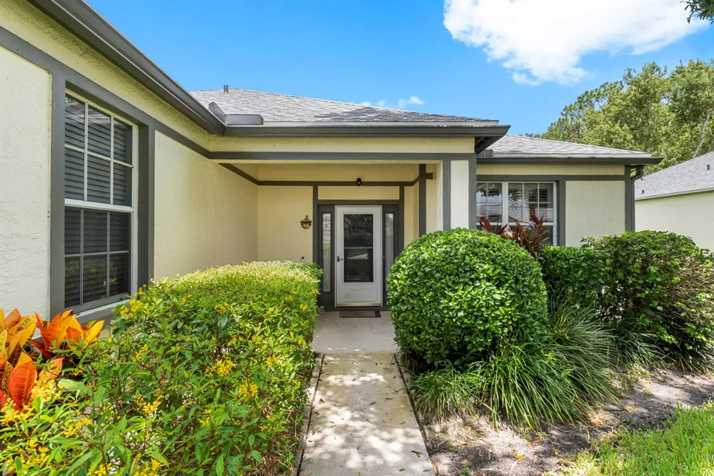 1930 Easthampton Terrace Vero Beach, FL 32966
