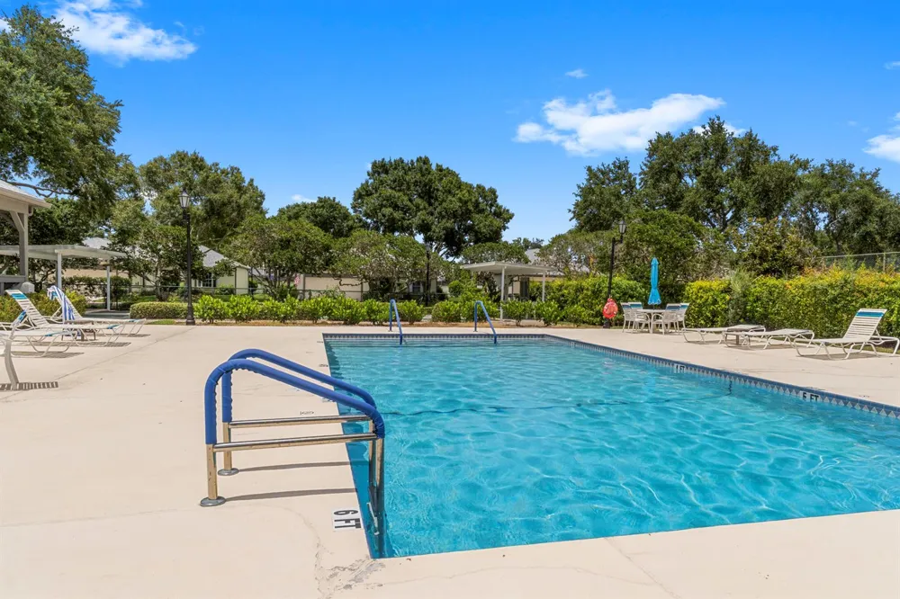 1930 Easthampton Terrace Vero Beach, FL 32966
