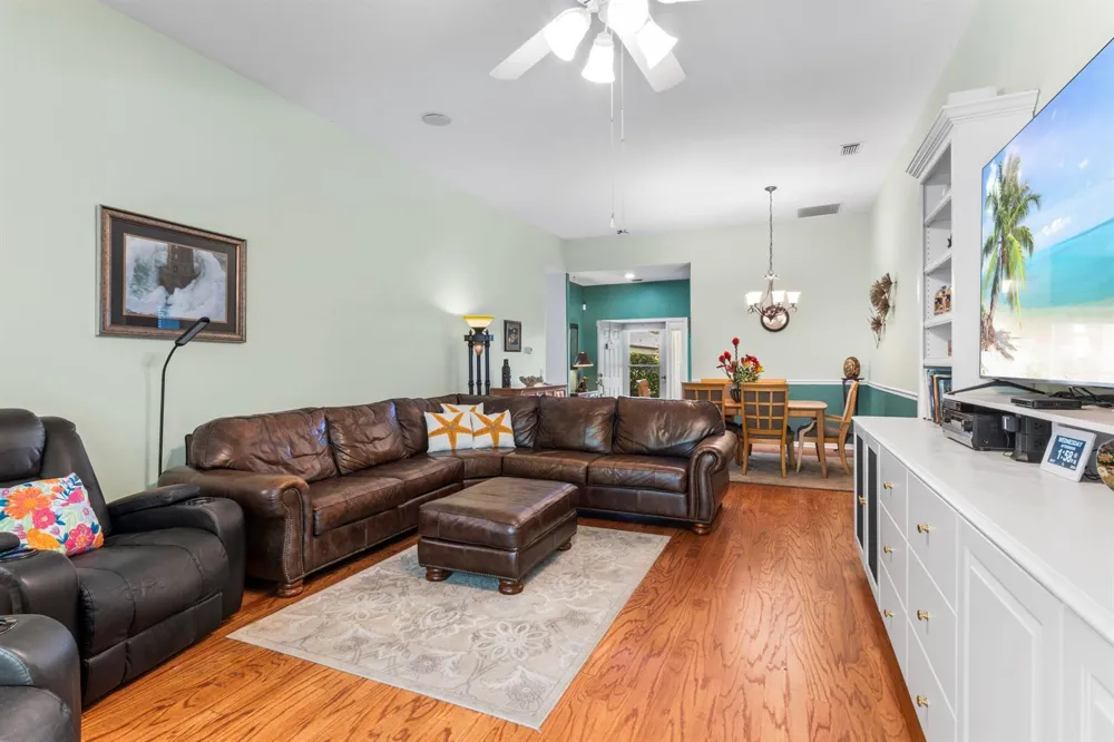 1930 Easthampton Terrace Vero Beach, FL 32966