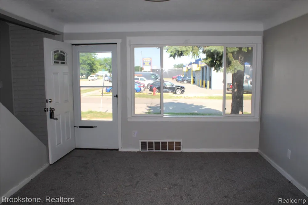 20589 Negaunee Redford Charter Township, MI 48240