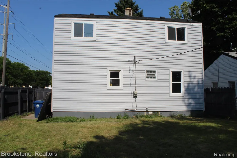 20589 Negaunee Redford Charter Township, MI 48240