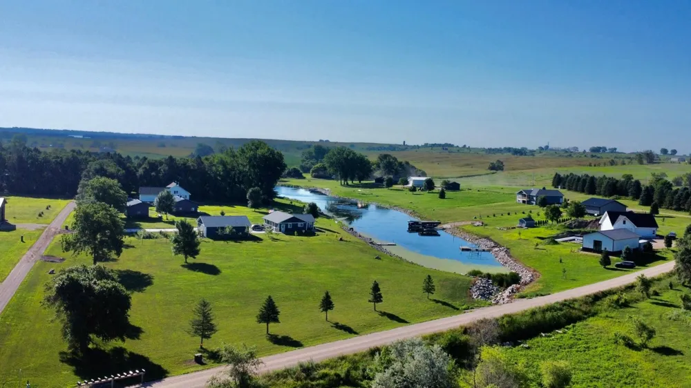48103 Grace Lane Big Stone City, SD 57216