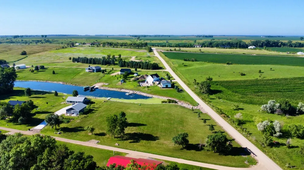 48103 Grace Lane Big Stone City, SD 57216