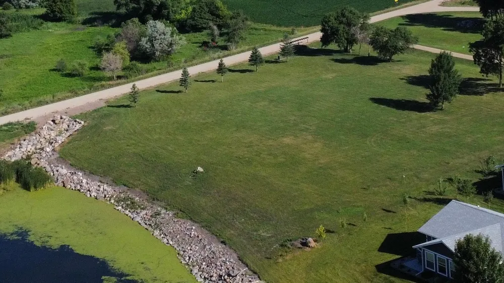 48103 Grace Lane Big Stone City, SD 57216