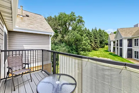 6010 Chasewood Parkway #206