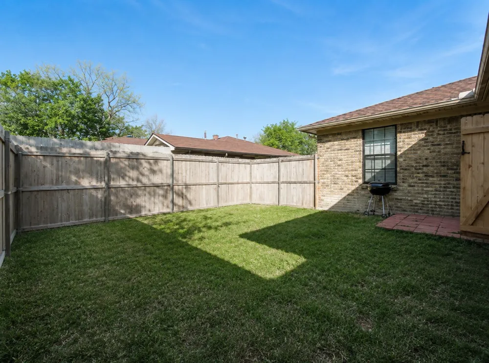 5512 Alexander Street Sachse, TX 75048
