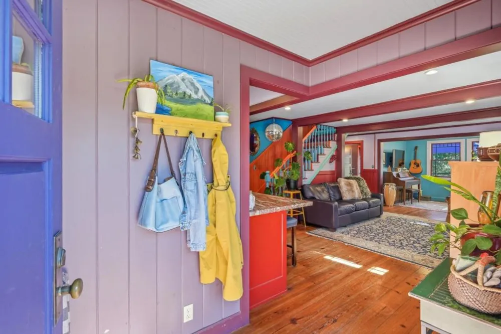 359 Canham Road Scotts Valley, CA 95066