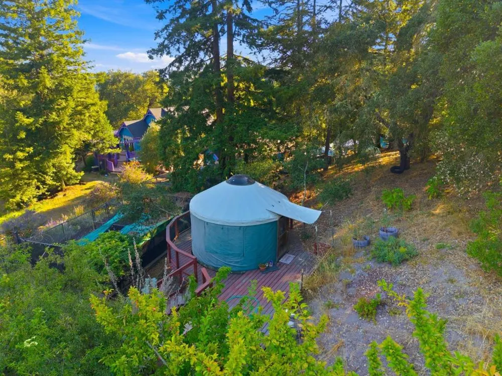 359 Canham Road Scotts Valley, CA 95066