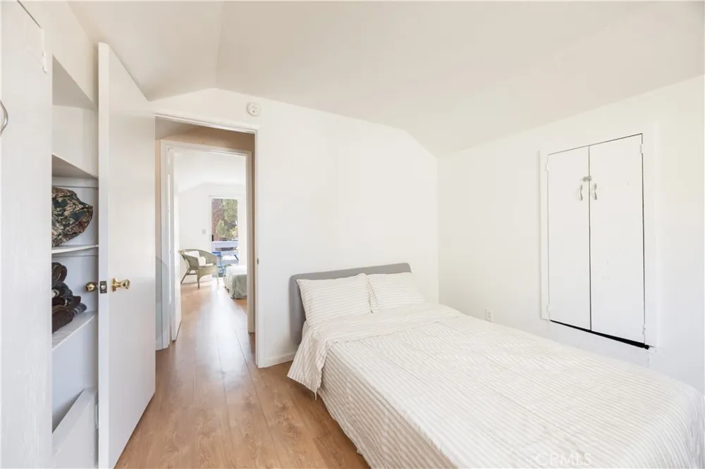 133 Holmes Lane Sugarloaf, CA 92386