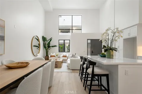 24722 Del Prado #204