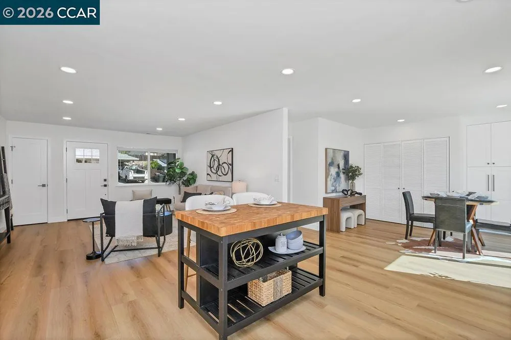 4395 Cabrilho Dr Martinez, CA 94553