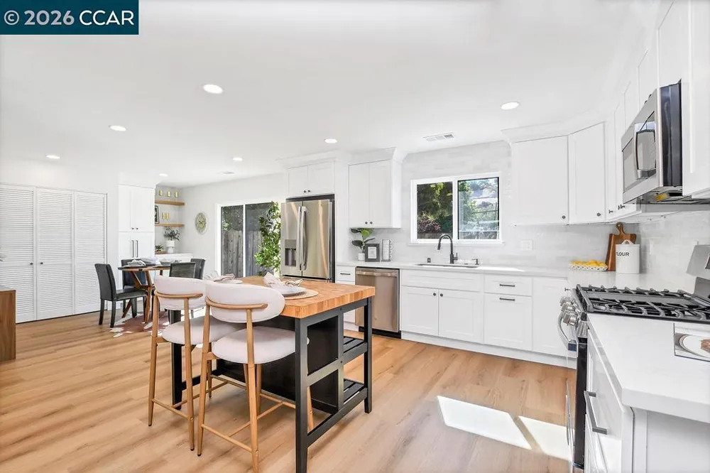 4395 Cabrilho Dr Martinez, CA 94553