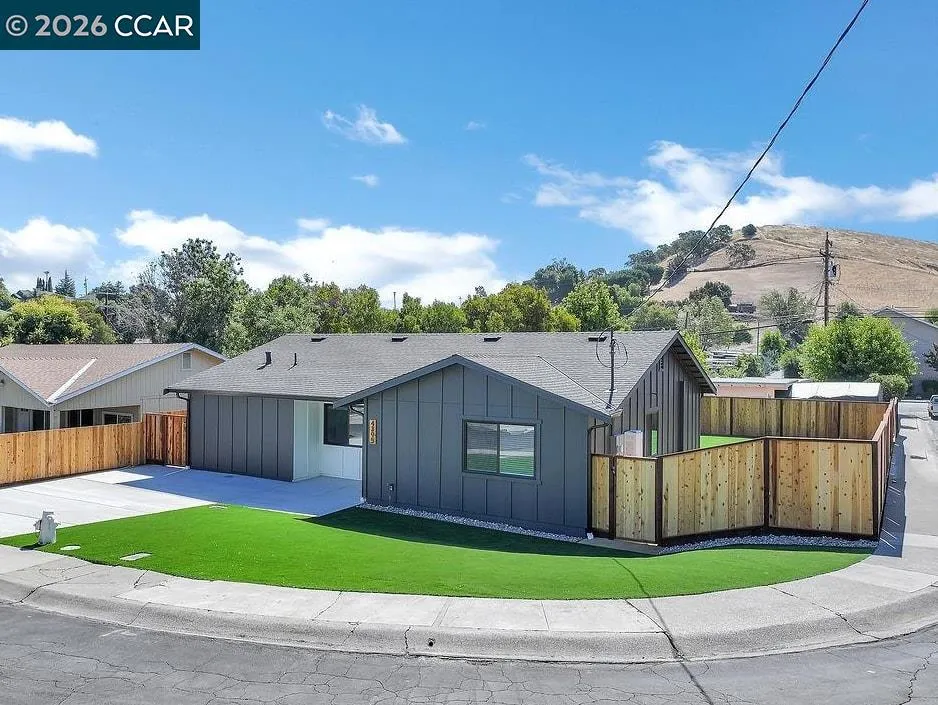 4395 Cabrilho Dr Martinez, CA 94553
