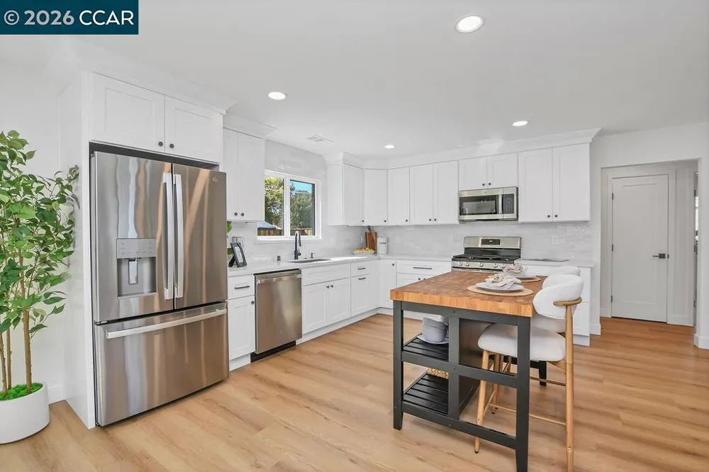 4395 Cabrilho Dr Martinez, CA 94553