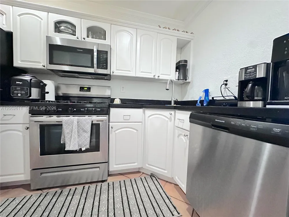8600 SW 67th Ave #940 Pinecrest, FL 33156