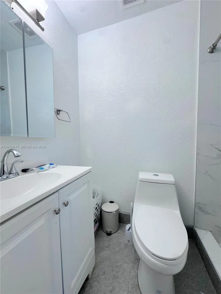 8600 SW 67th Ave #940 Pinecrest, FL 33156