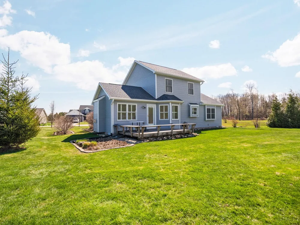 7031 Applewood Drive Charlevoix Township, MI 49720
