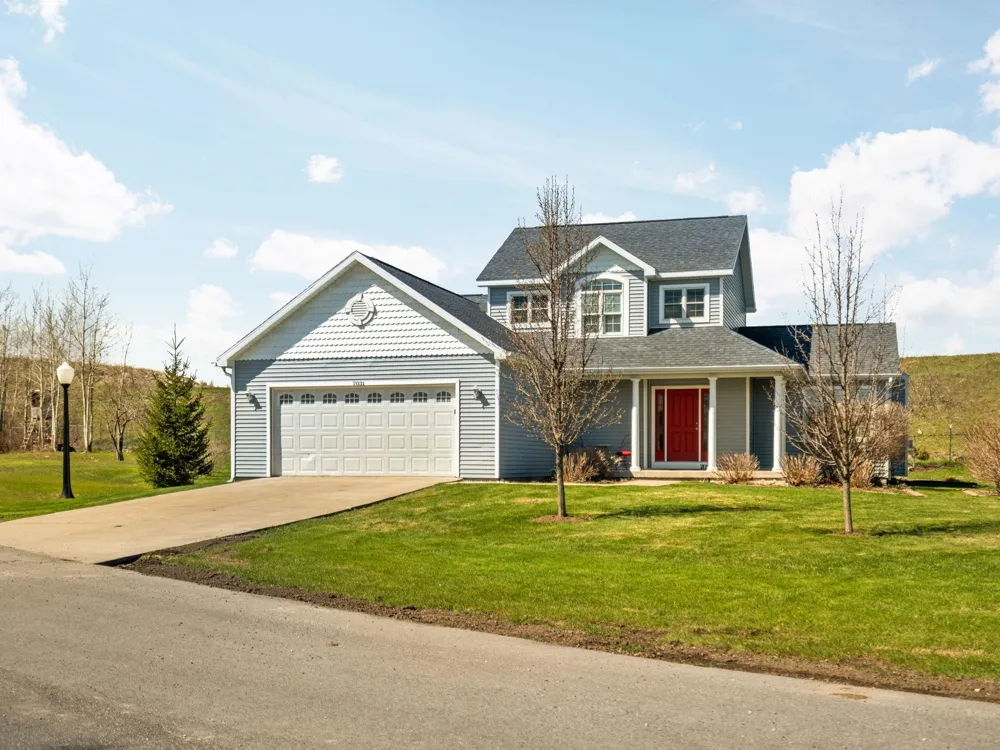 7031 Applewood Drive Charlevoix Township, MI 49720