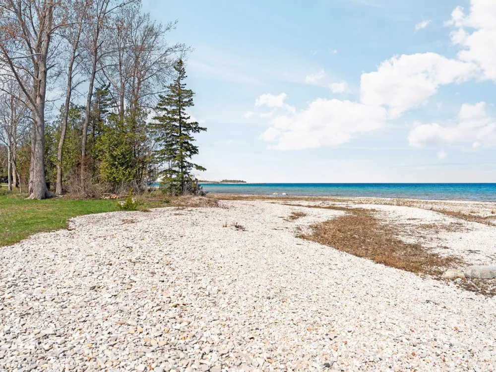 7031 Applewood Drive Charlevoix Township, MI 49720