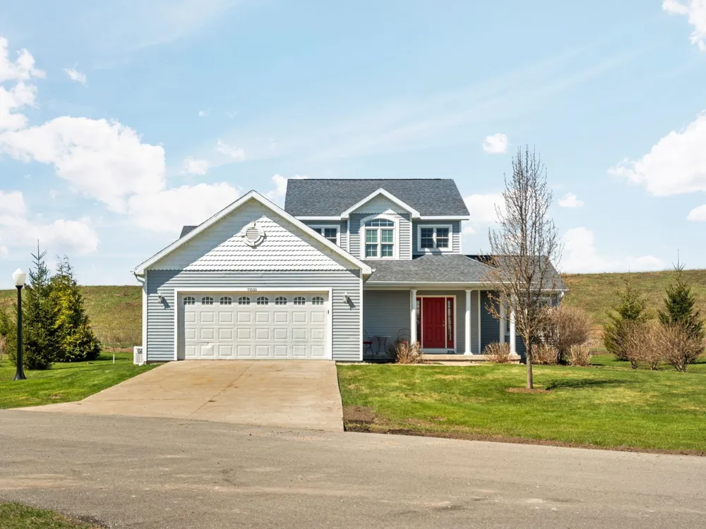 7031 Applewood Drive Charlevoix Township, MI 49720