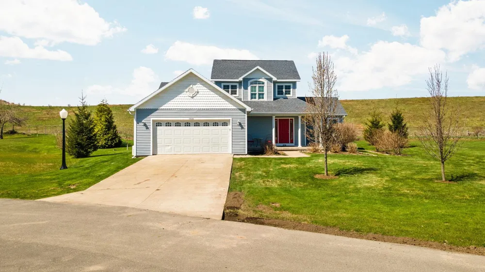 7031 Applewood Drive Charlevoix Township, MI 49720