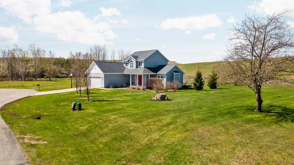 7031 Applewood Drive Charlevoix Township, MI 49720