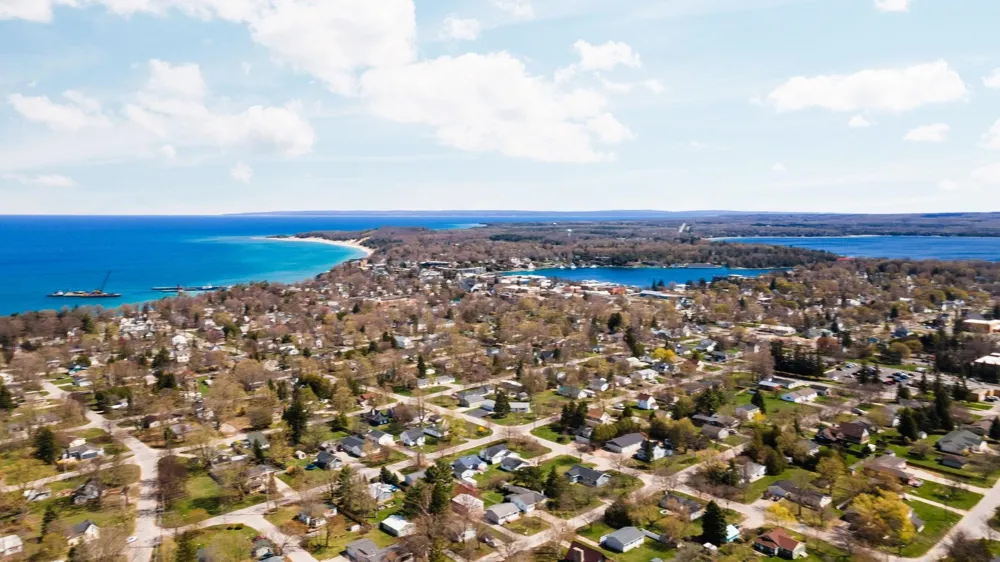 7031 Applewood Drive Charlevoix Township, MI 49720