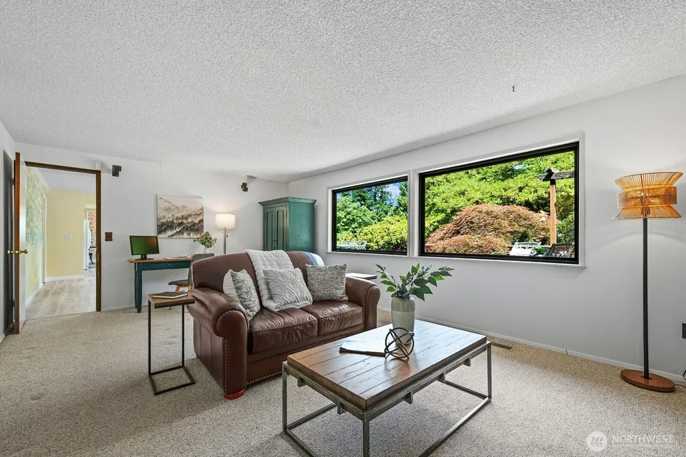 4400 157th Avenue SE Bellevue, WA 98006