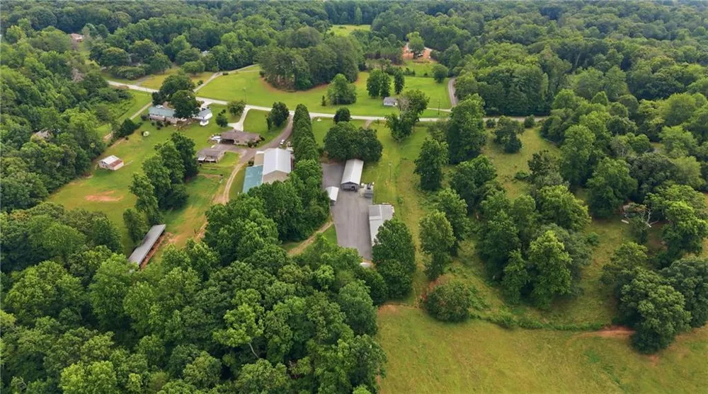 3107 Alto Mud Creek Road Alto, GA 30510