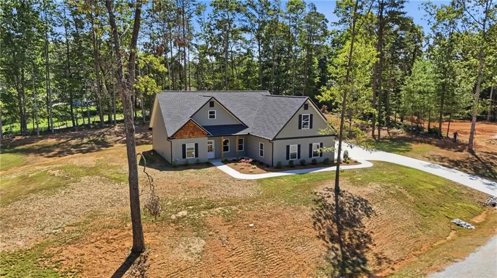 180 Edwards Road Clarkesville, GA 30523
