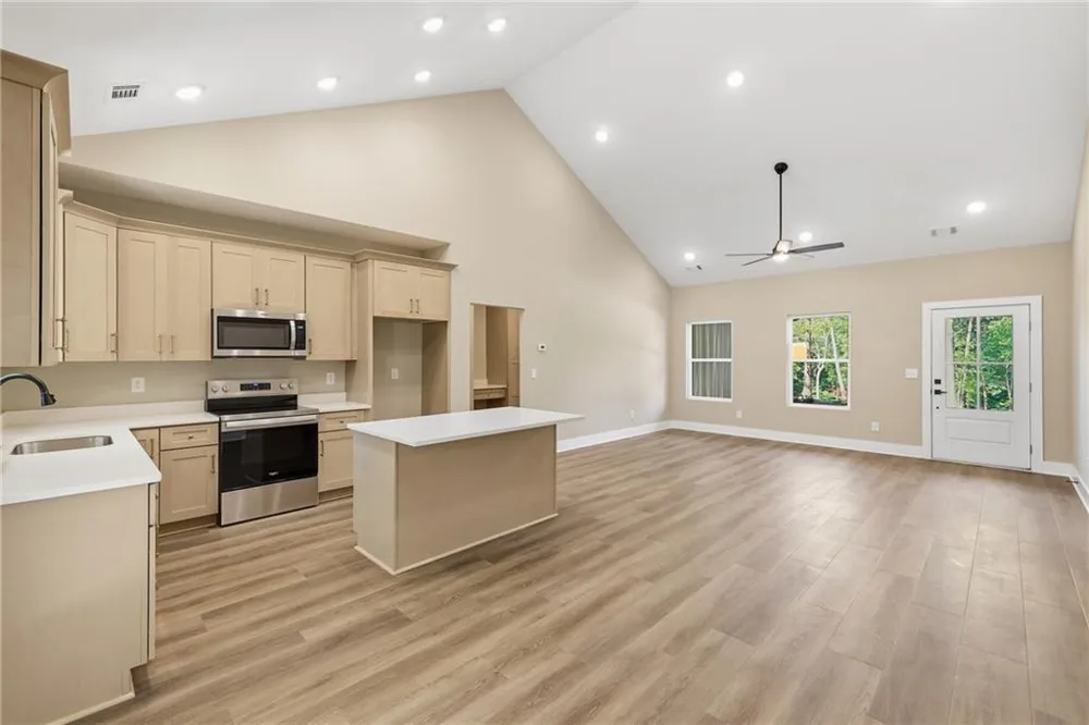 180 Edwards Road Clarkesville, GA 30523