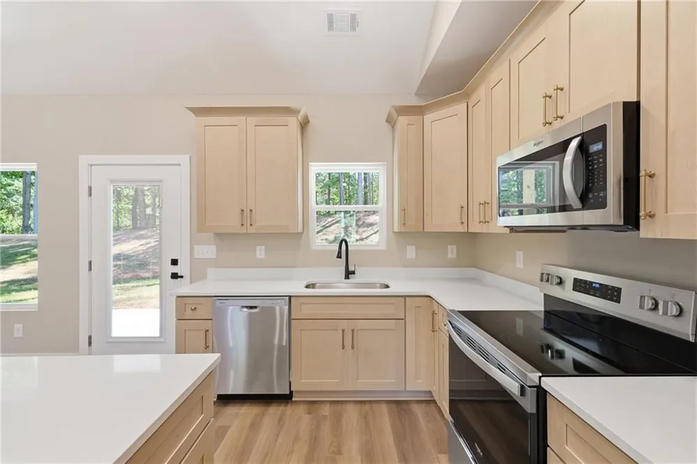 180 Edwards Road Clarkesville, GA 30523