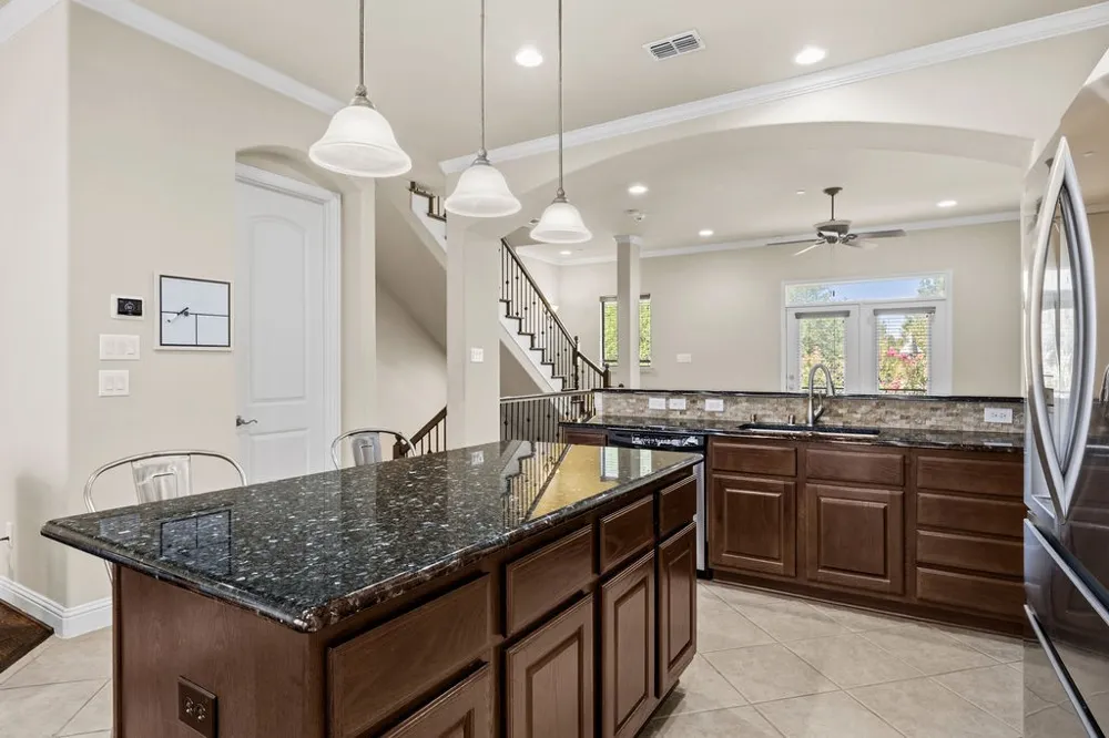 5736 Robbie Road Plano, TX 75024