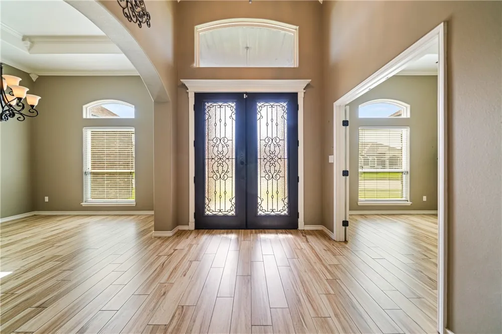 2033 Arash Drive Corpus Christi, TX 78413