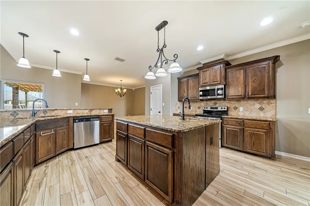 2033 Arash Drive Corpus Christi, TX 78413
