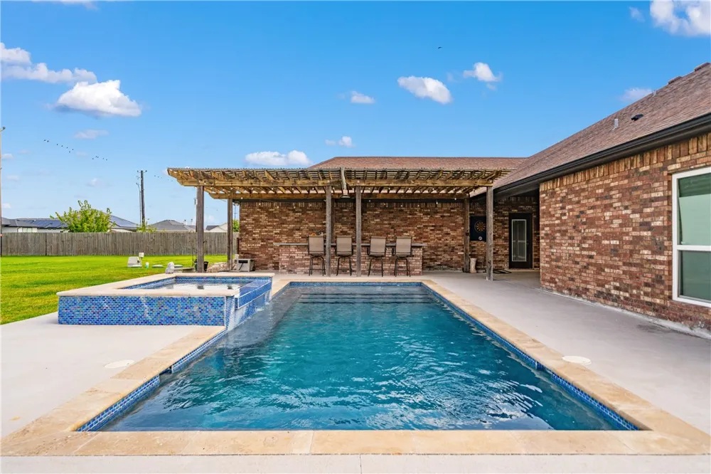 2033 Arash Drive Corpus Christi, TX 78413