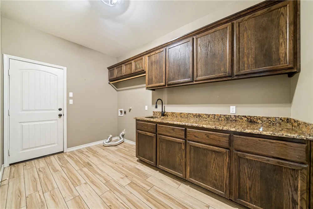 2033 Arash Drive Corpus Christi, TX 78413
