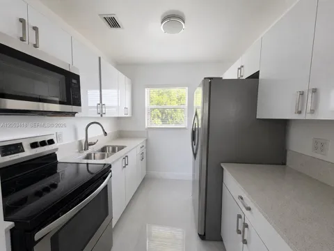 1767 NW 3rd Ave #4