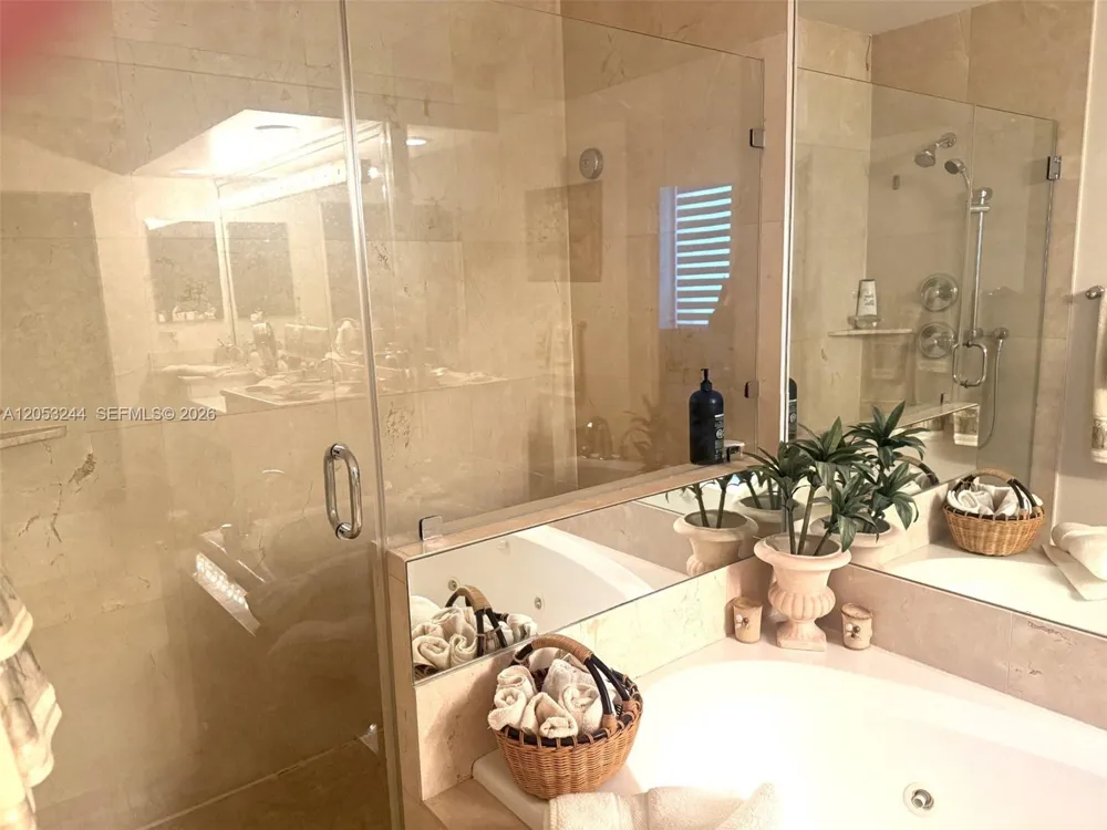 8925 Collins Ave #11J Surfside, FL 33154