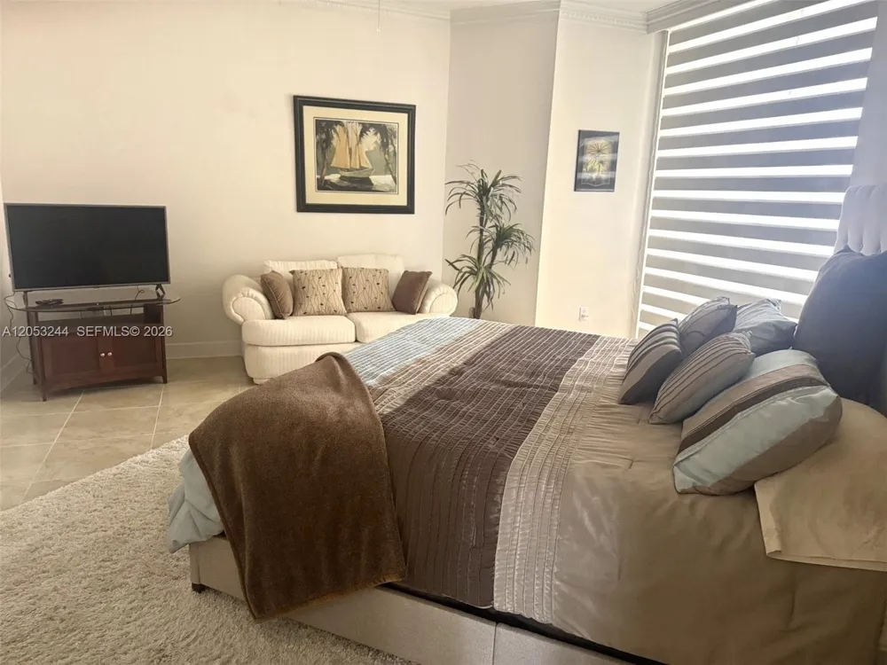 8925 Collins Ave #11J Surfside, FL 33154