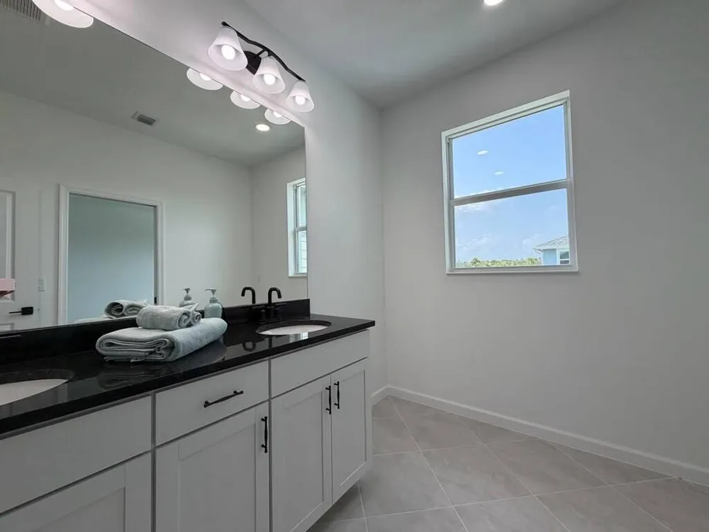 4402 Longwood Lake Square Westlake, FL 33470